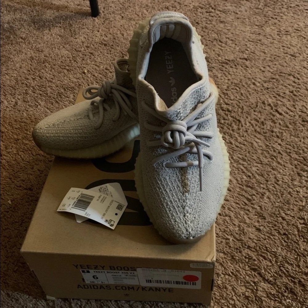 Yeezy boost 350 v2 Sesame
